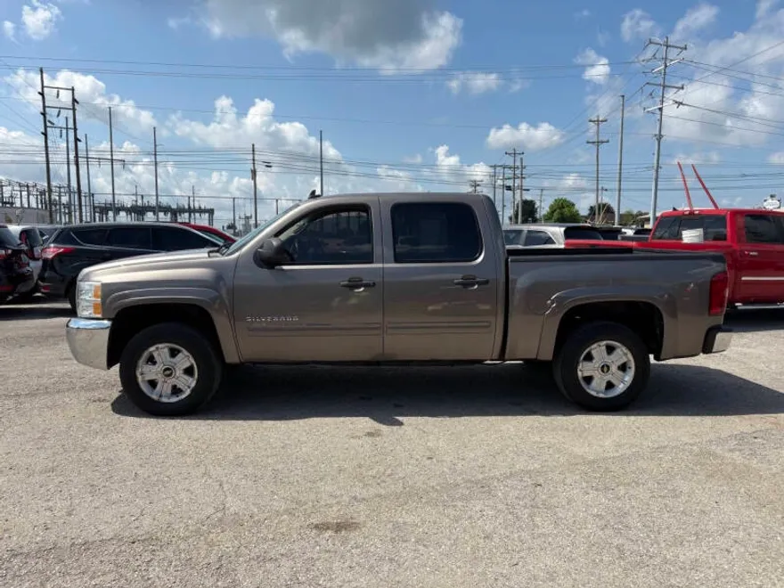 2012 Chevrolet Silverado 1500 LT photo 1