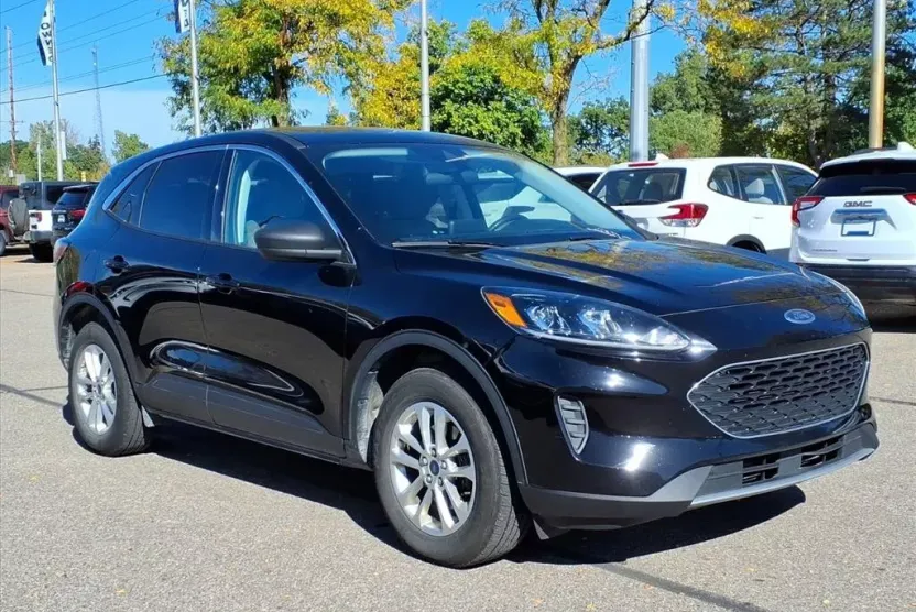 2022 Ford Escape SE photo 1