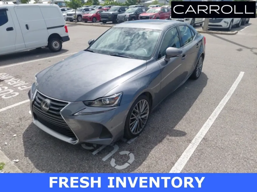 2019 Lexus IS 300 photo 1