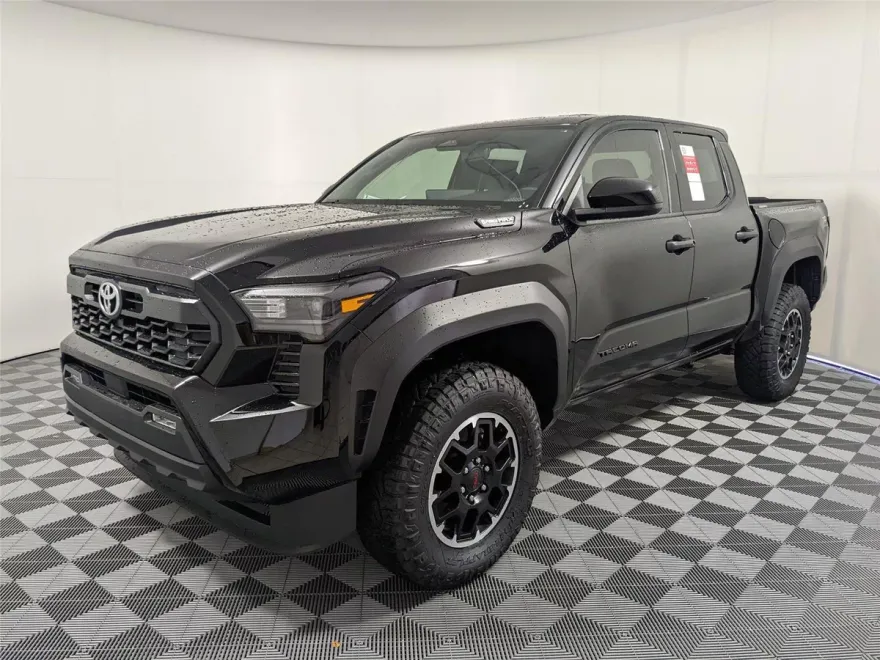 2025 Toyota Tacoma TRD Off-Road Double Cab photo 1