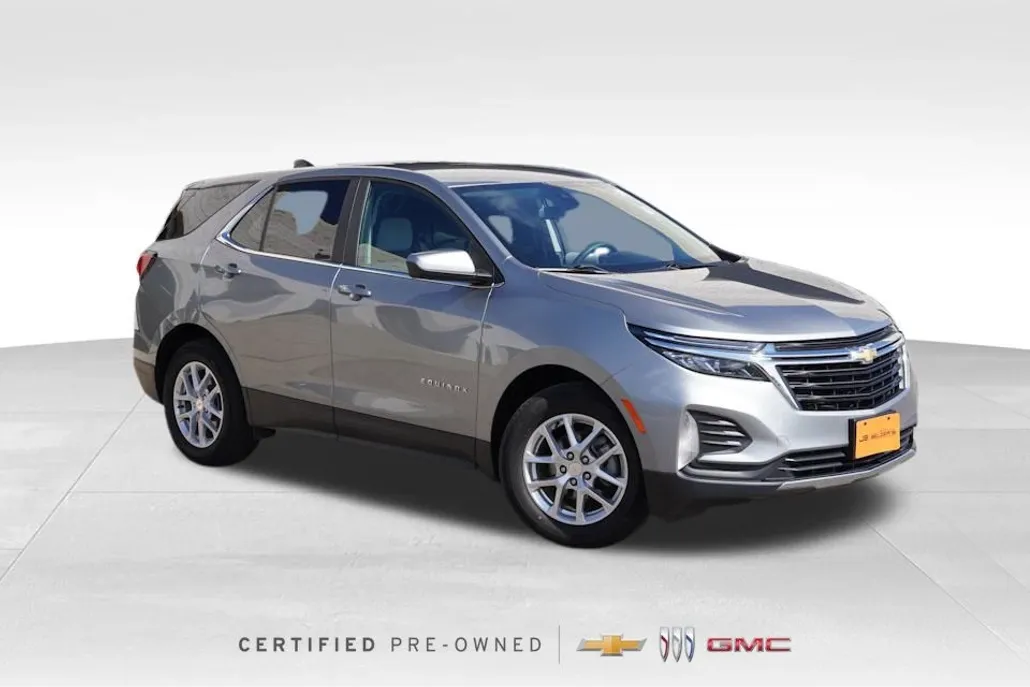 2023 Chevrolet Equinox LT photo 1