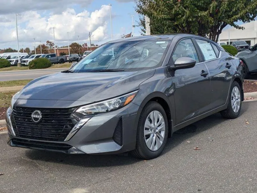 2025 Nissan Sentra S photo 1