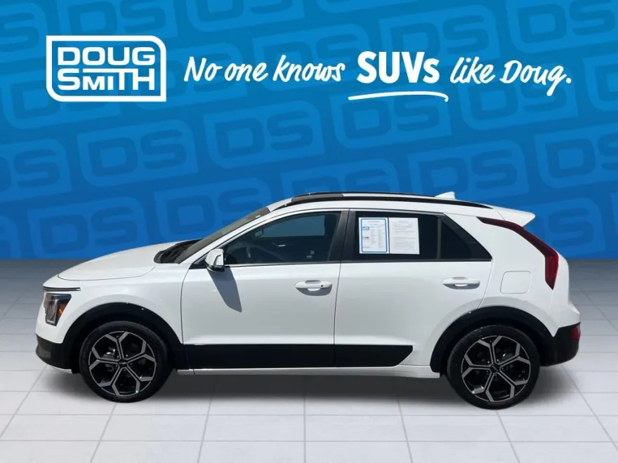2023 Kia Niro EX Touring photo 1