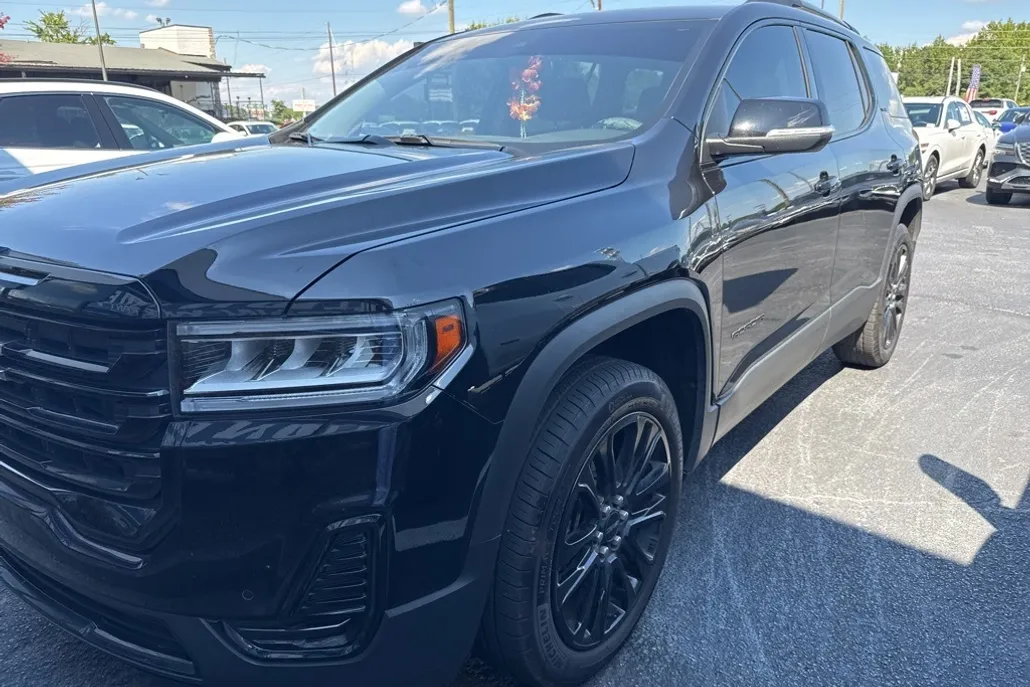 2023 Gmc Acadia SLE photo 1