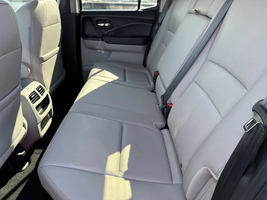 2020 Honda Ridgeline RTL-E photo 1