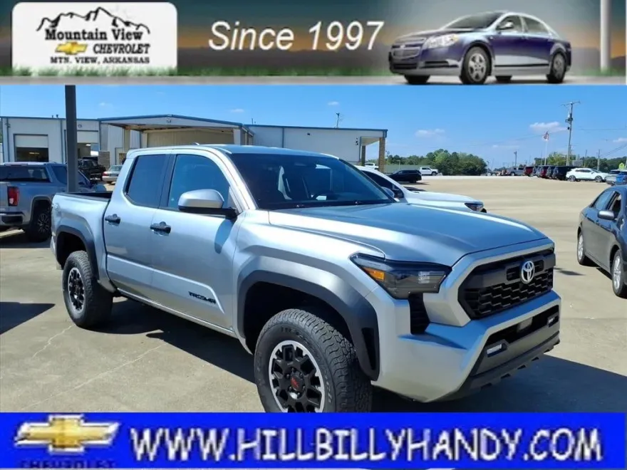2024 Toyota Tacoma 4x4 TRD photo 1