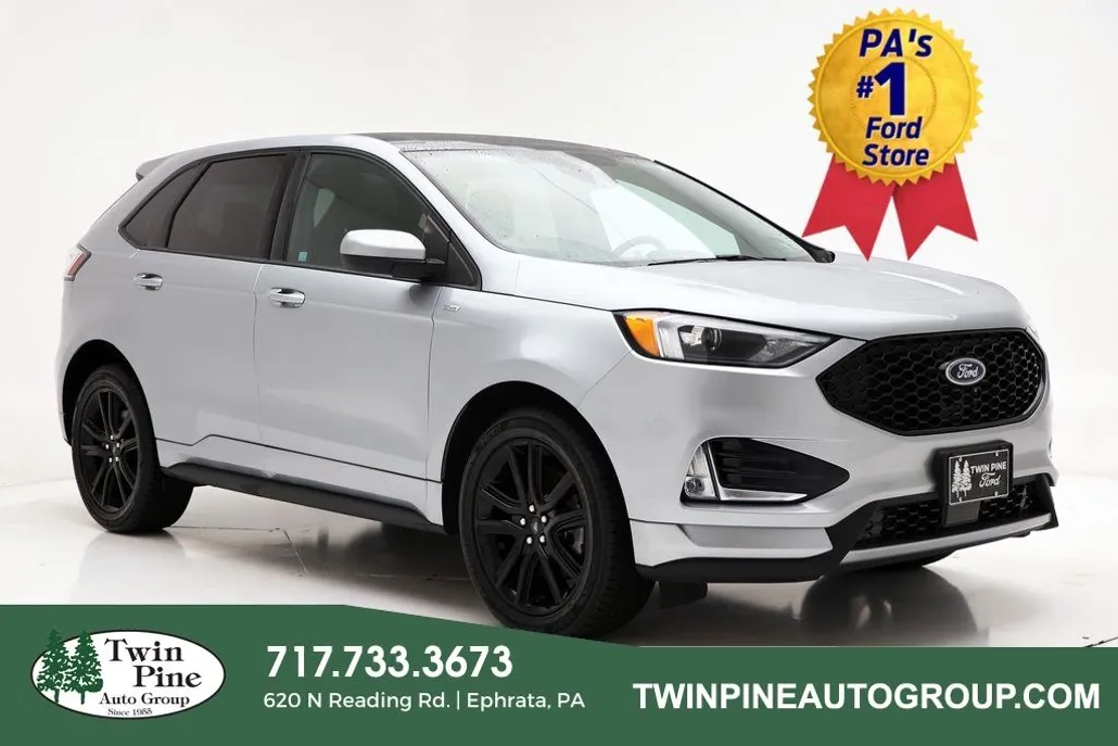 2022 Ford Edge ST photo 1