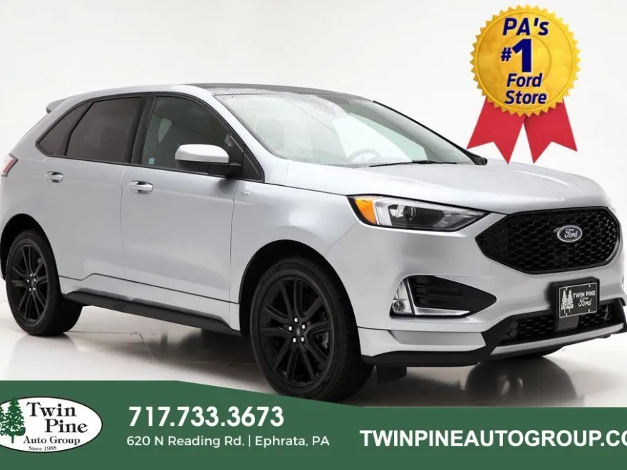 2022 Ford Edge ST photo 1