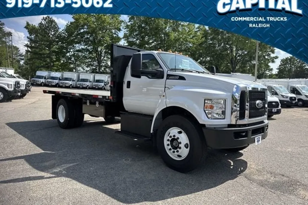 2024 Ford F-650 SuperCab photo 1