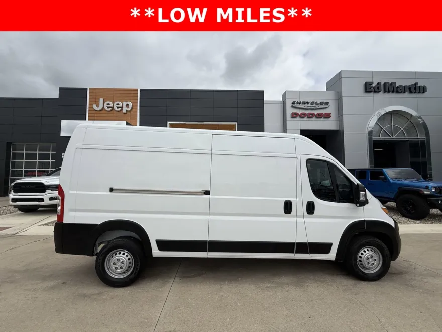 2025 Ram ProMaster 2500 photo 1