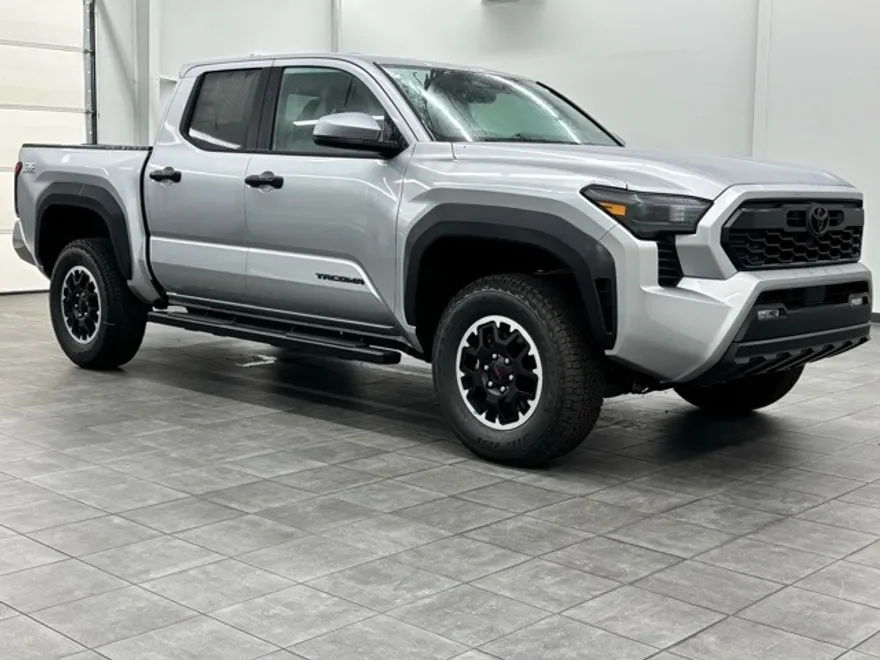 2025 Toyota Tacoma TRD Off-Road Double Cab photo 1