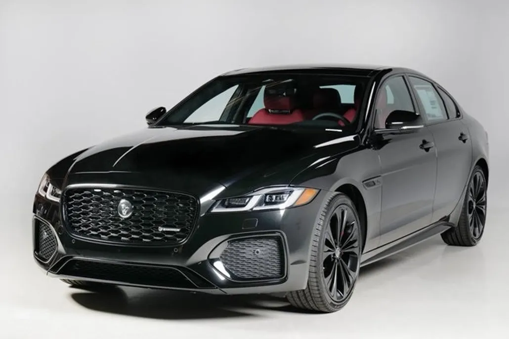 2024 Jaguar XF R-Dynamic SE photo 1