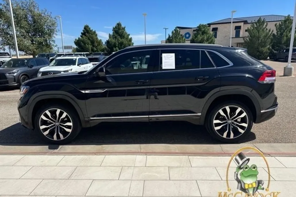 2023 Volkswagen Atlas Cross Sport V6 SEL Premium R-Line photo 1