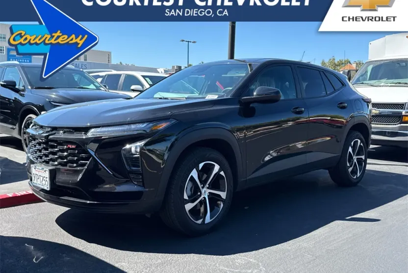 2025 Chevrolet Trax photo 1