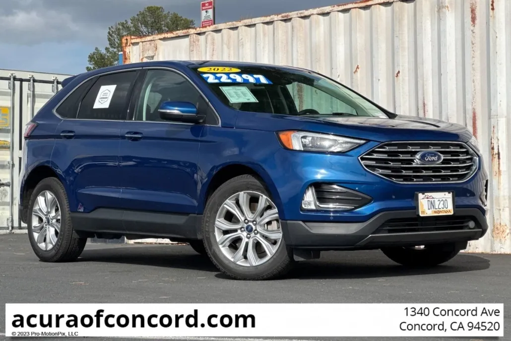 2022 Ford Edge Titanium photo 1