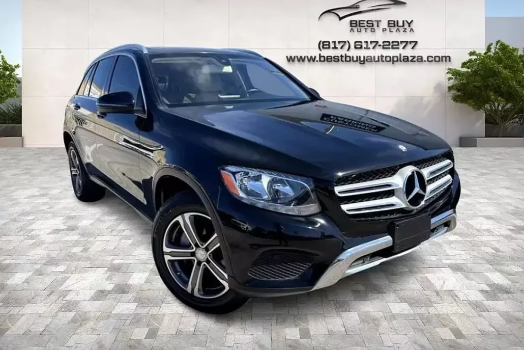 2016 Mercedes Benz GLC 300 photo 1