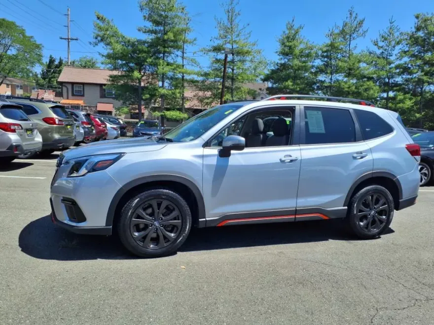 2023 Subaru Forester Sport photo 1
