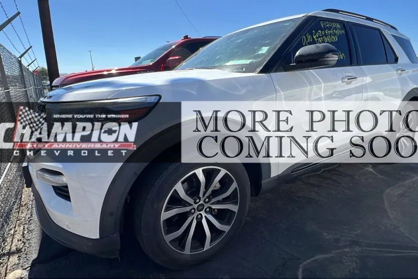 2020 Ford Explorer ST photo 1