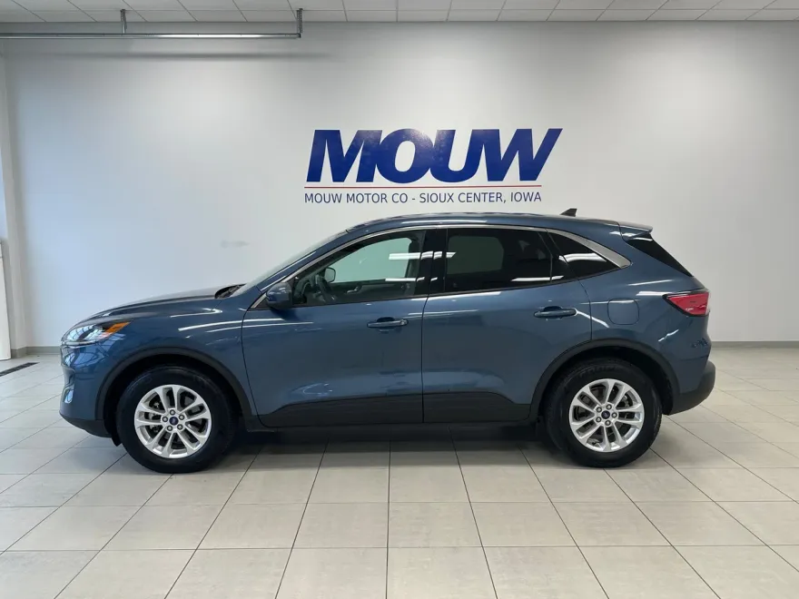 2020 Ford Escape SE photo 1