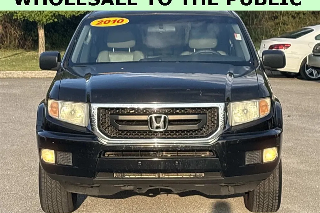 2010 Honda Ridgeline RT photo 1