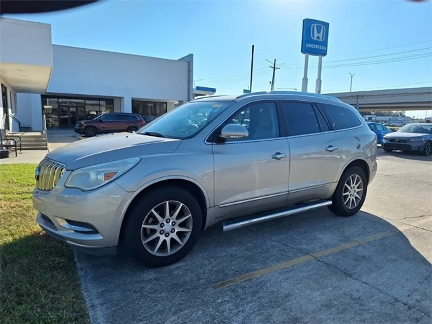 2016 Buick Enclave Leather photo 1