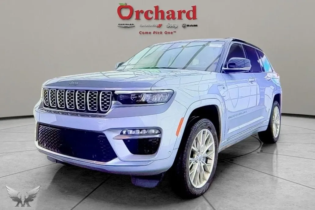 2022 Jeep Cherokee Summit 4xe photo 1
