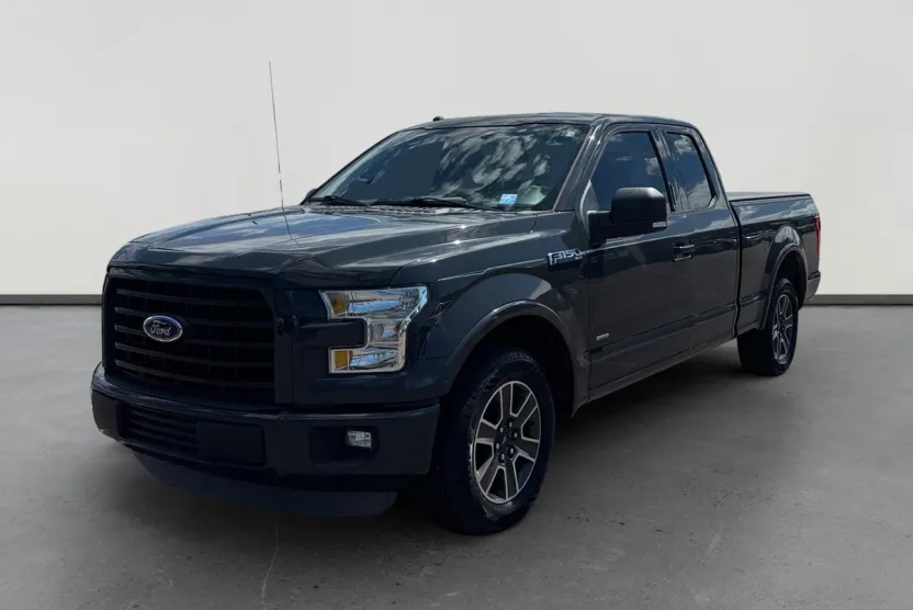 2016 Ford F-150 XLT photo 1