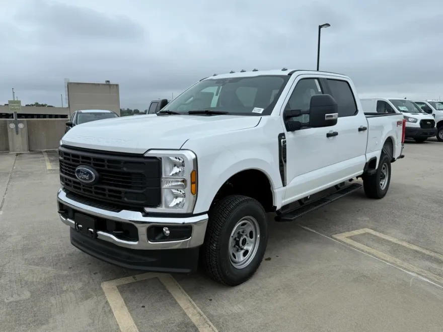 2025 Ford F-250 XL photo 1