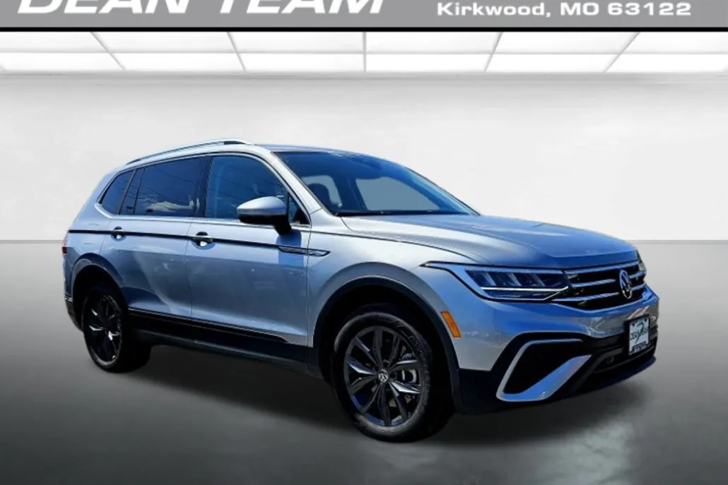 2024 Volkswagen Tiguan SE Wolfsburg Edition photo 1