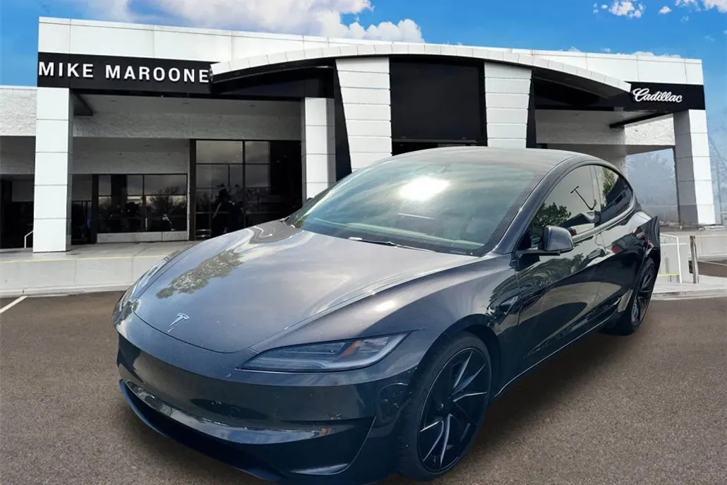 2024 Tesla Model 3 Performance photo 1