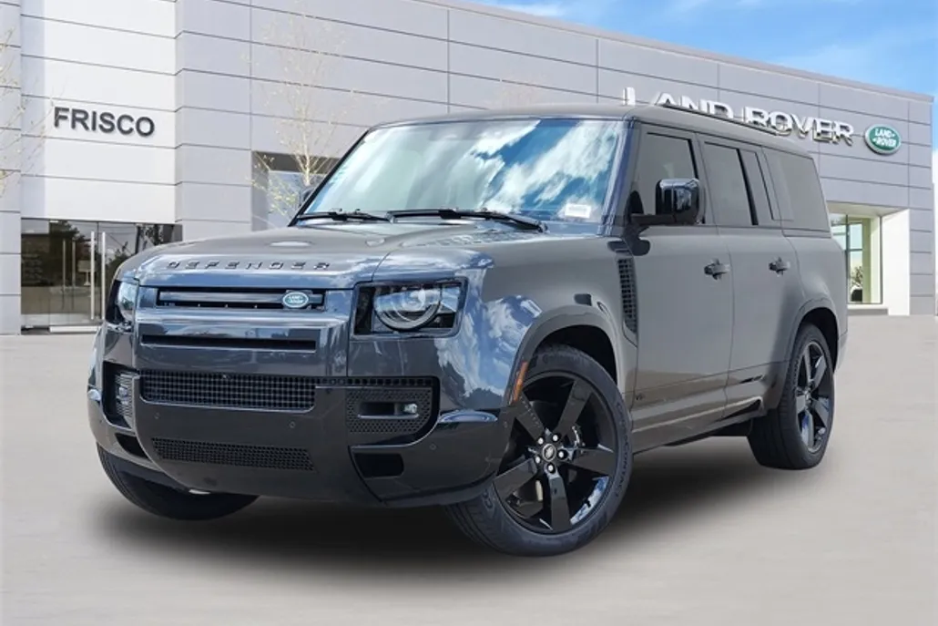 2025 Land Rover Defender 130 V8 photo 1