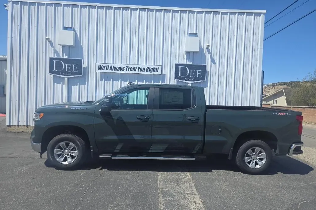 2025 Chevrolet Silverado LT photo 1