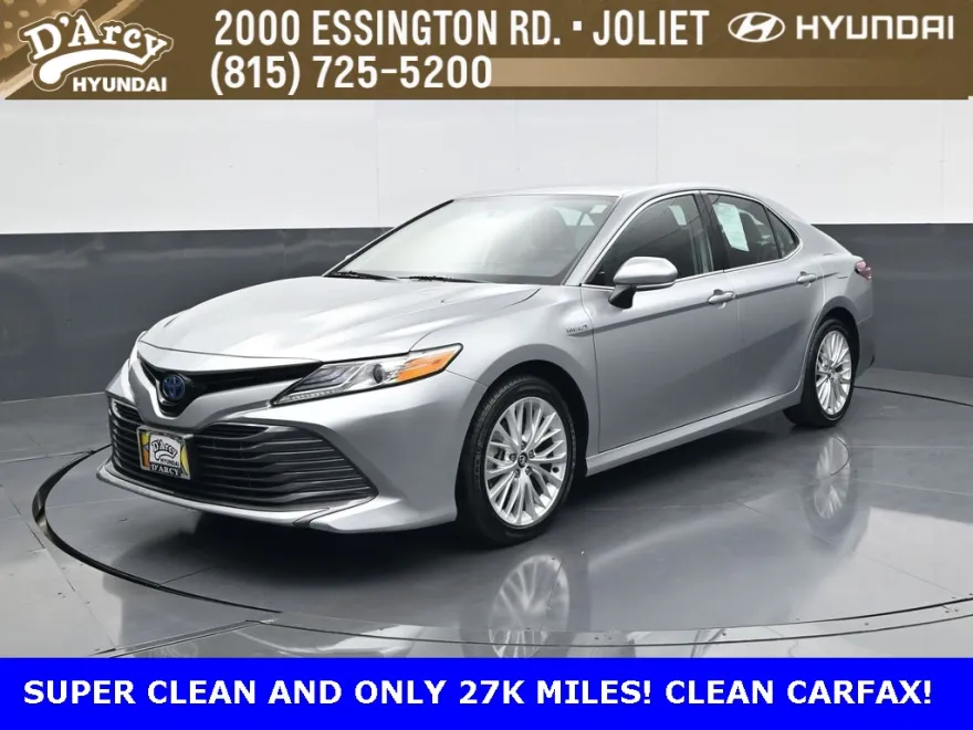 2020 Toyota Camry Hybrid XLE photo 1