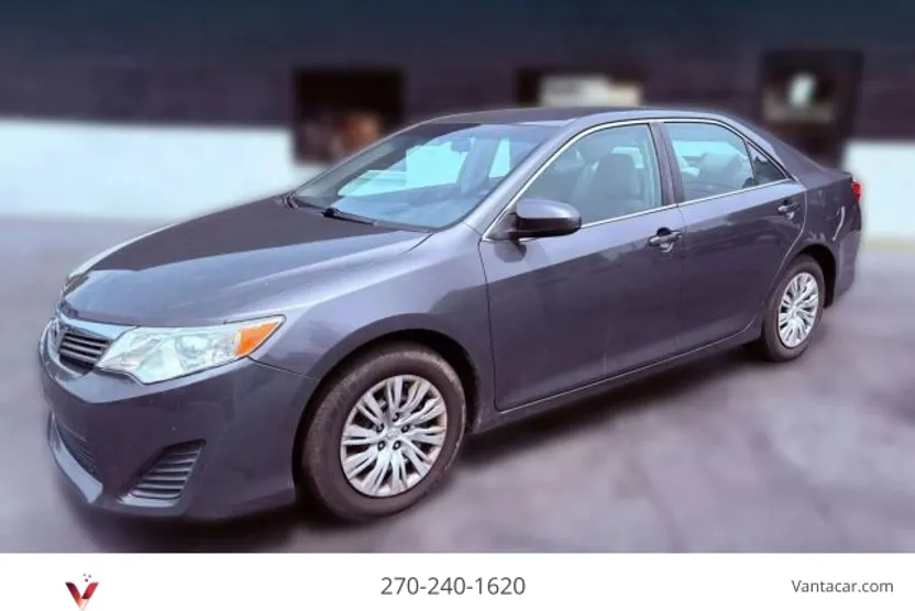 2013 Toyota Camry L photo 1
