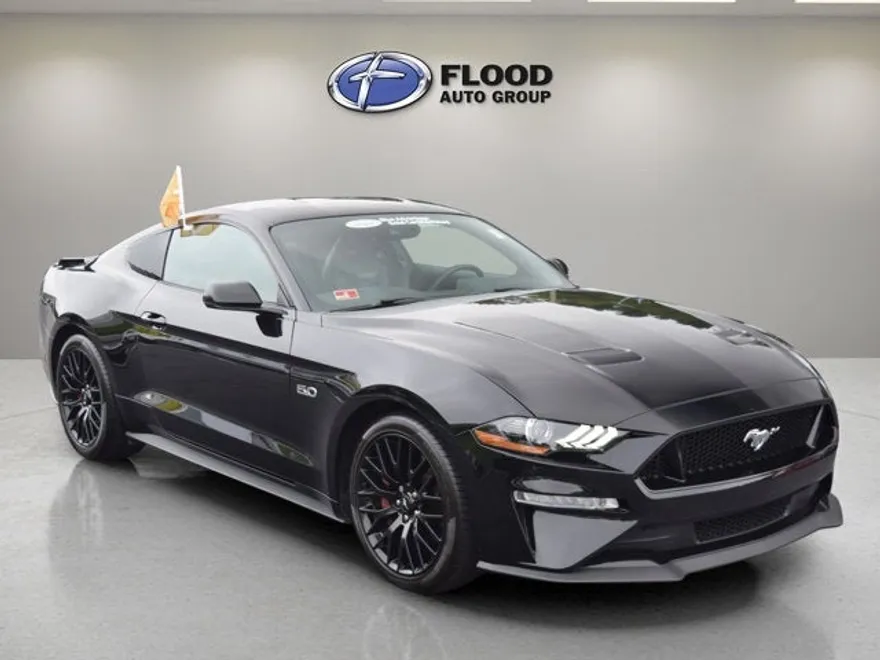 2021 Ford Mustang GT Premium photo 1
