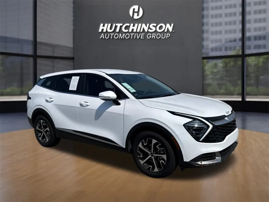 2025 Kia Sportage EX photo 1