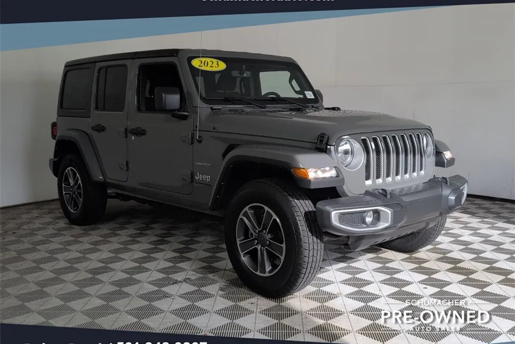 2023 Jeep Wrangler Sahara photo 1
