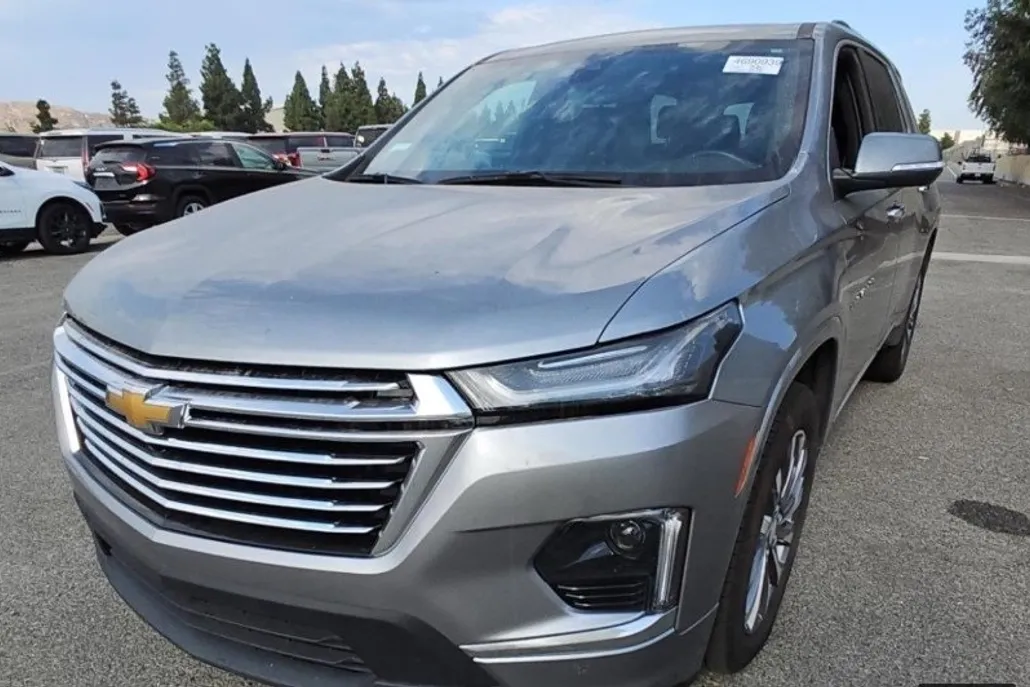2023 Chevrolet Traverse Premier photo 1