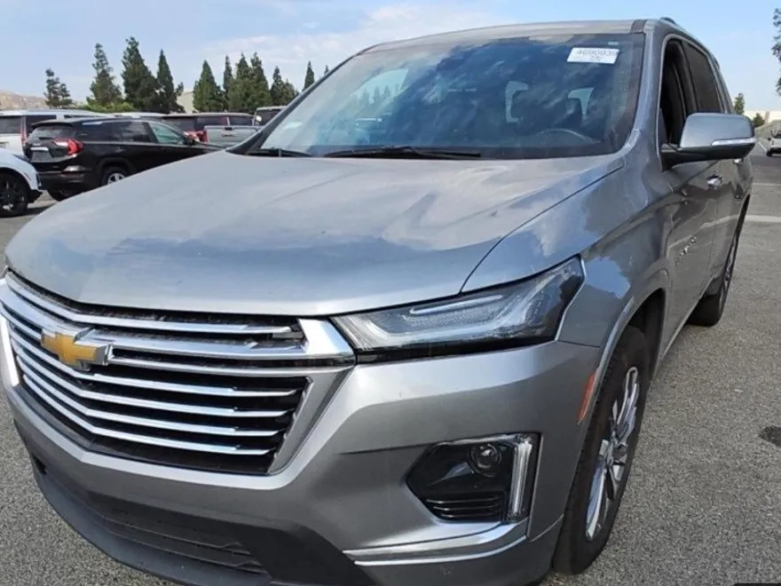 2023 Chevrolet Traverse Premier photo 1
