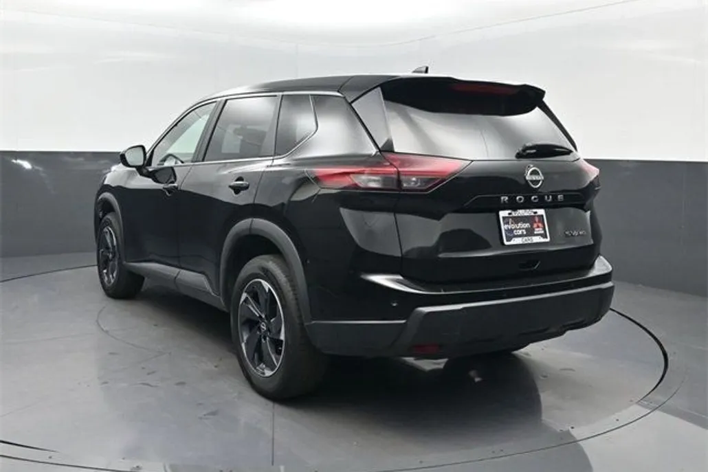 2024 Nissan Rogue SV photo 1