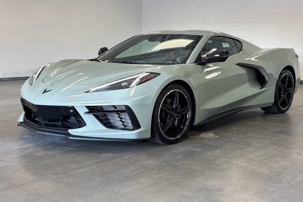 2024 Chevrolet Corvette Stingray 2LT Coupe photo 1