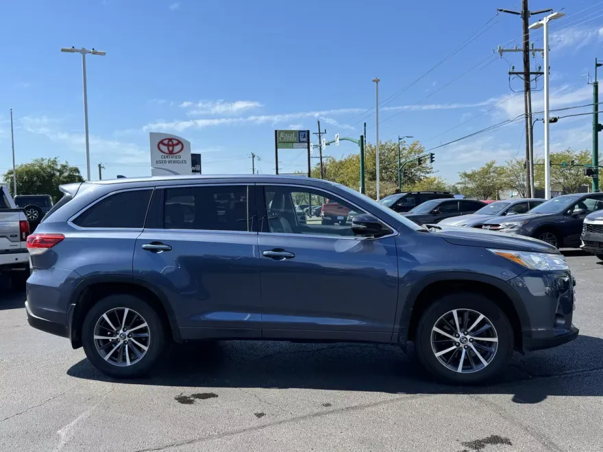 2018 Toyota Highlander XLE photo 1