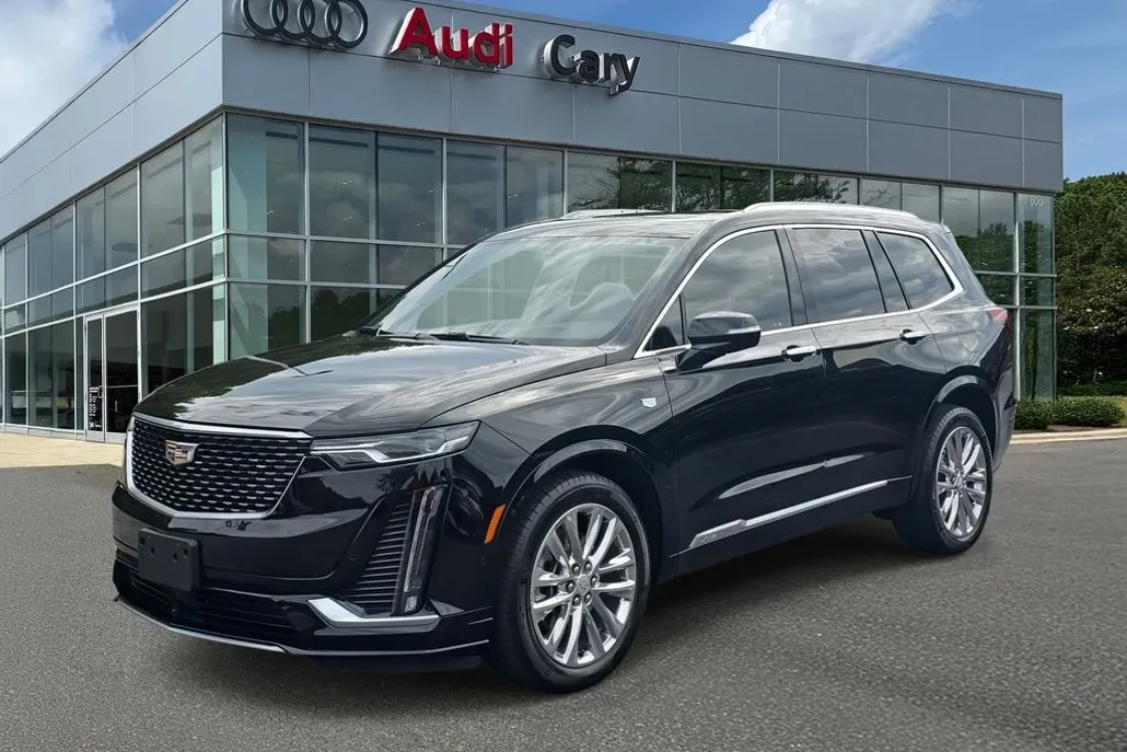 2023 Cadillac XT6 Premium Luxury photo 1