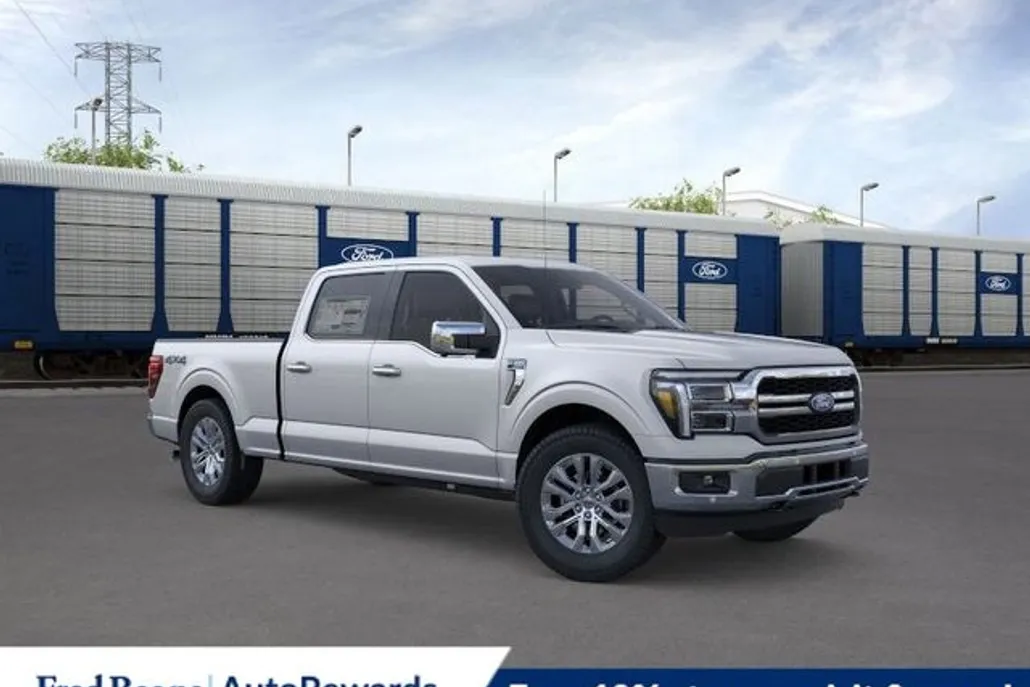 2025 Ford F-150 Lariat photo 1