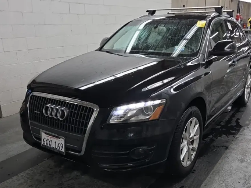 2012 Audi Q5 2.0T Premium Plus photo 1