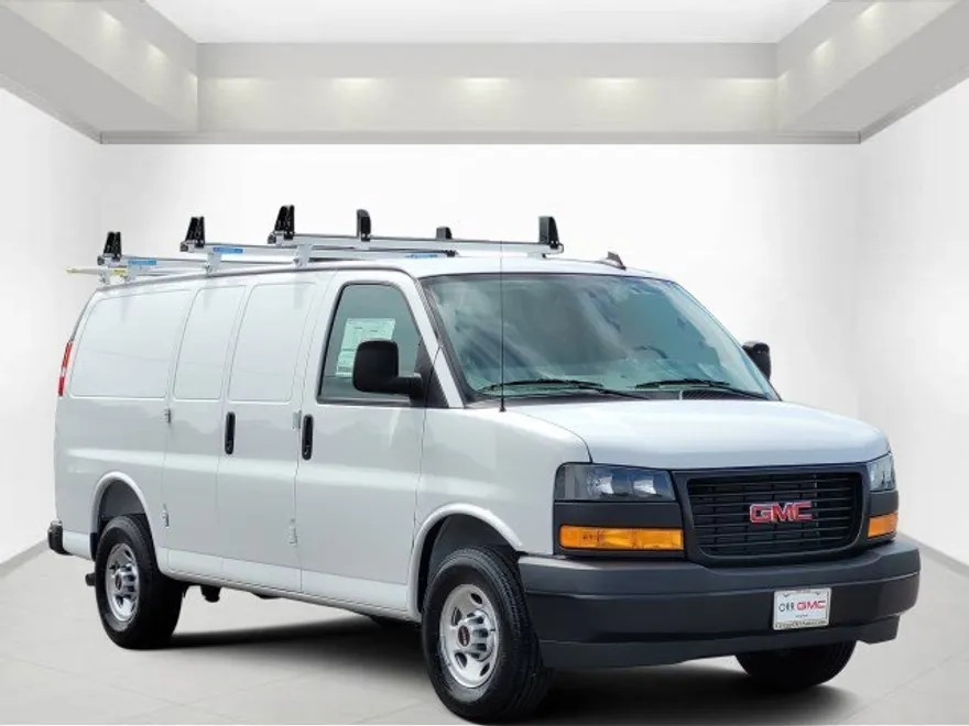 2025 Gmc Savana Cargo 2500 photo 1
