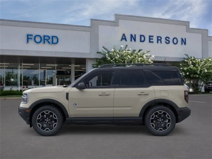 2025 Ford Bronco Sport Outer Banks photo 1