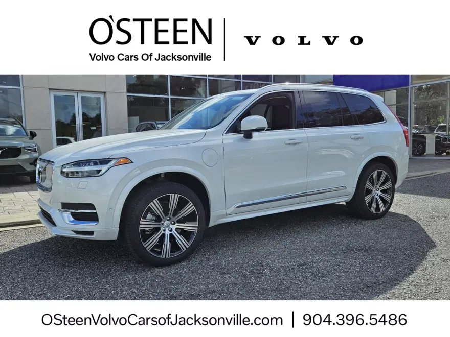 2025 Volvo XC90 T8 Plus photo 1
