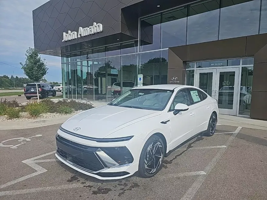 2026 Hyundai Sonata SEL Sport photo 1