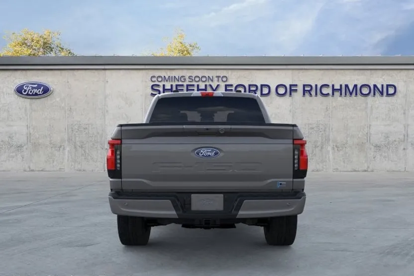 2025 Ford F-150 Lightning photo 1